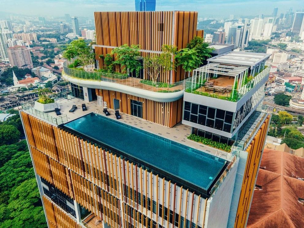Ceylonz By Mykey Aparthotel